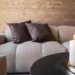 아파트 Luxurious Rakka Suites, Yllaes Äkäslompolo
