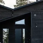 Luxurious Rakka Suites, Yllaes 아파트